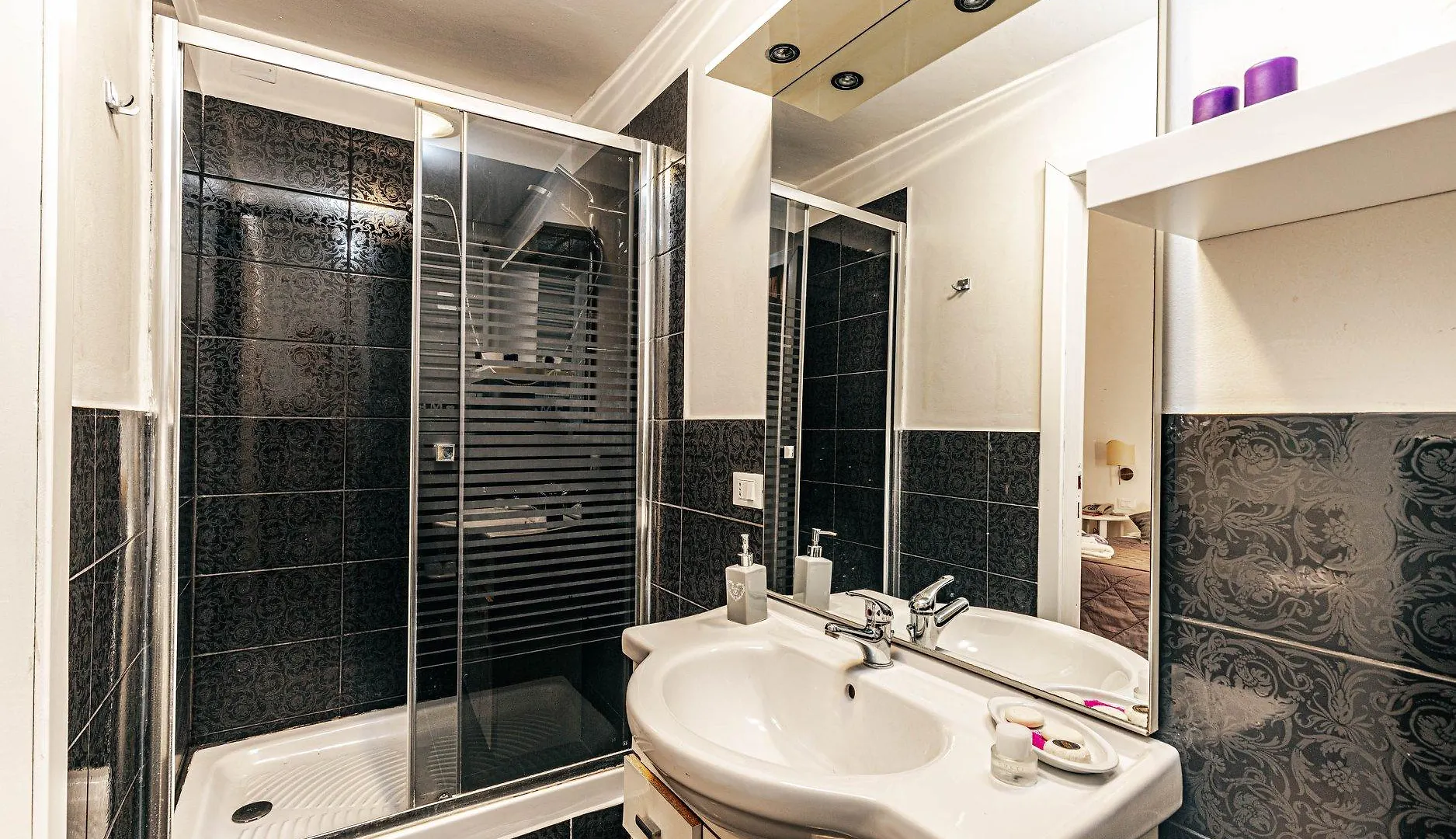 Giulio Cesare 14, Residence Palermo 3*,